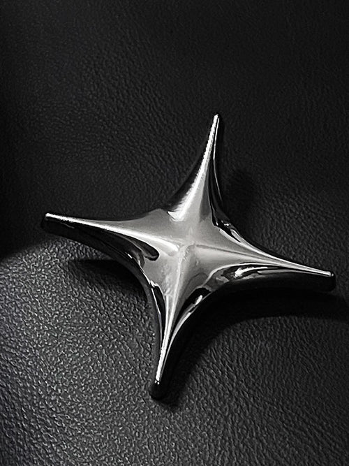 YUBABY 3d Metal Four Pointed Star Women's Electroplated Bright Silver Brooches