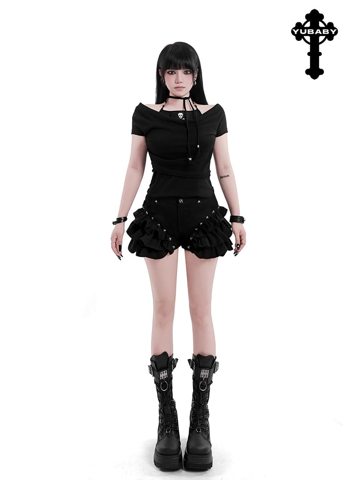 YUBABY Black Spliced Metal Skull Applique Gothic Halter Women's Neck Gaiters