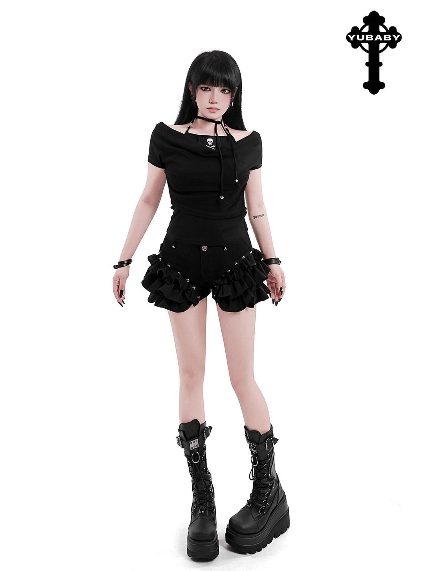 YUBABY Black Spliced Metal Skull Applique Gothic Halter Women's Neck Gaiters