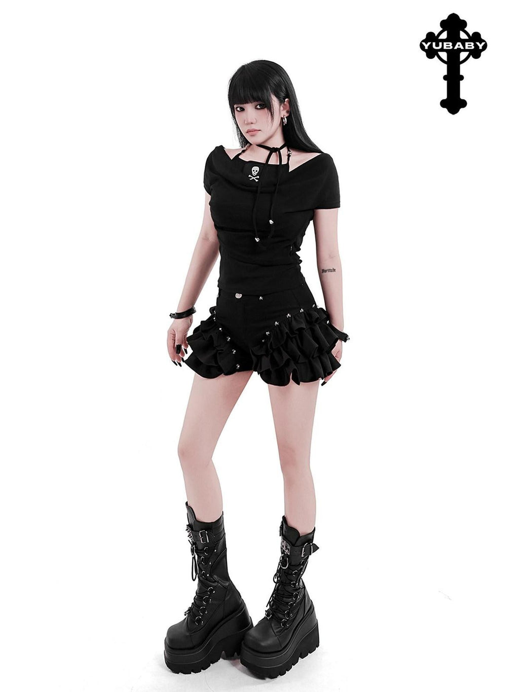 YUBABY Black Spliced Metal Skull Applique Gothic Halter Women's Neck Gaiters