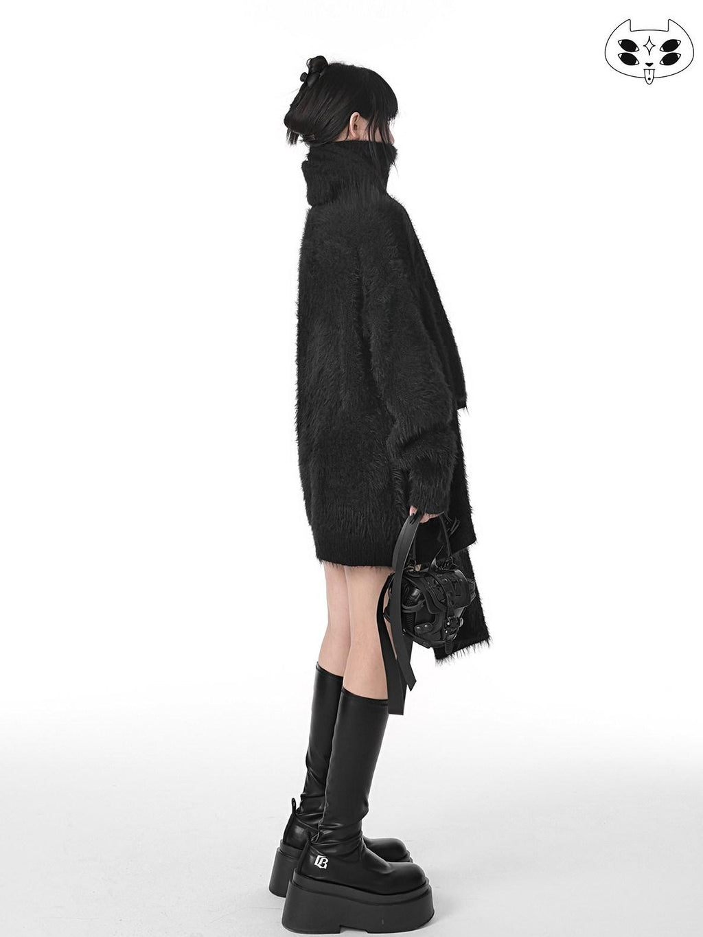 YUBABY Oversized Fuzzy Batwing Metal Star Brooch Gothic Women's Mink Blend Sweaters