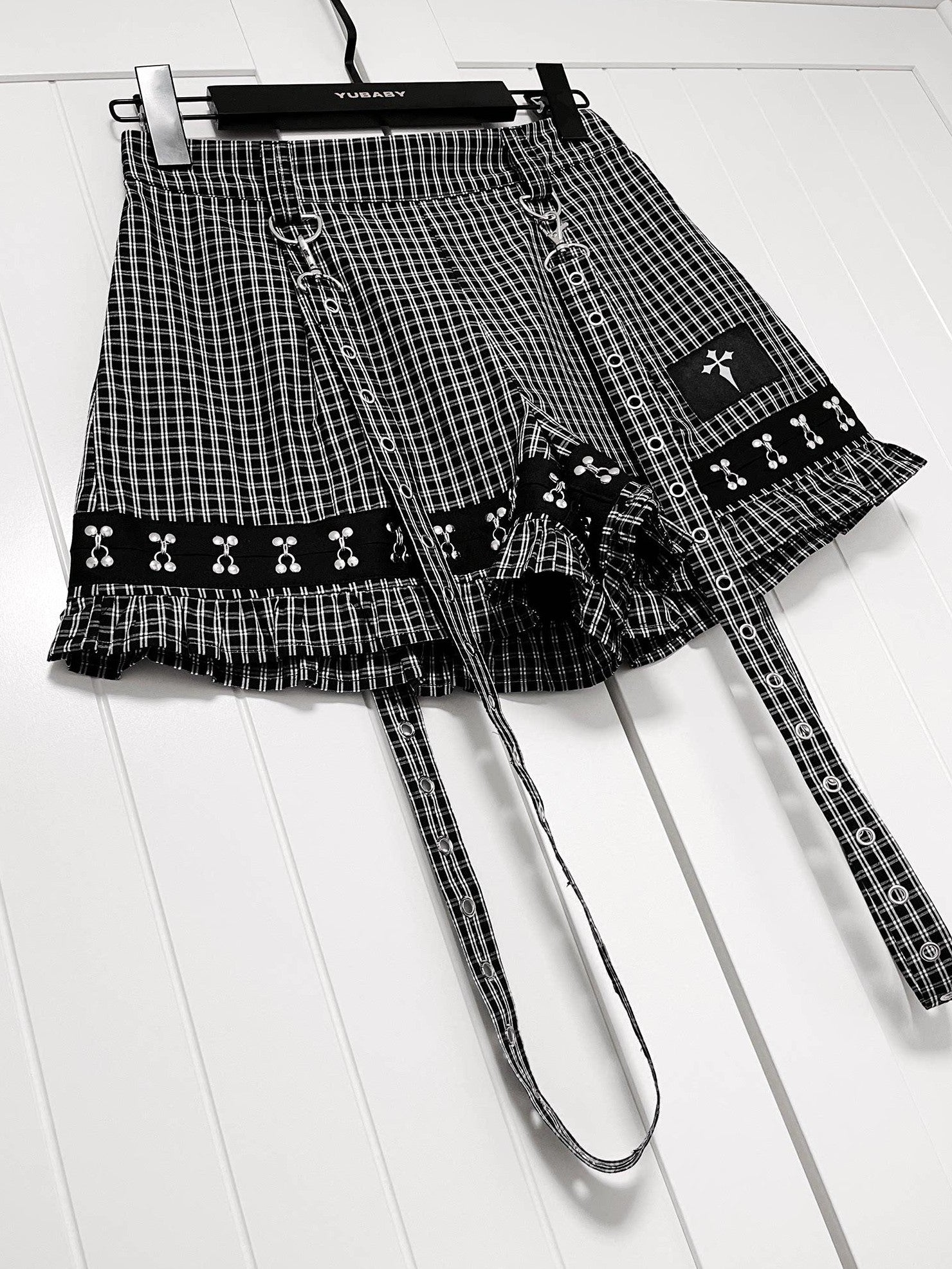 YUBABY Plaid Metal Lace Punk Puff Wide Leg Detachable Straps Women's Short Trousers