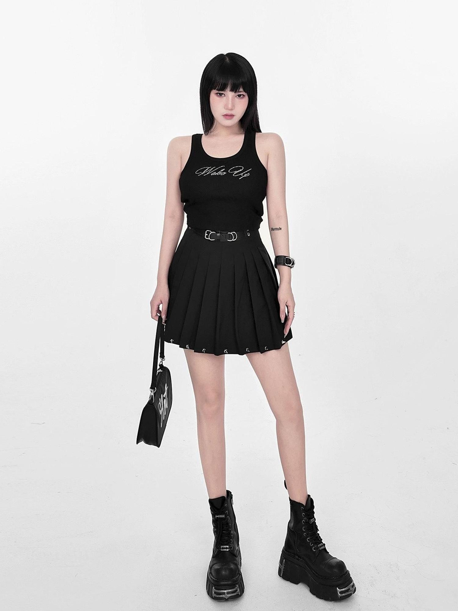 YUBABY Pointed Stud Belted Pleated Women's Polyester Blend Mini Skirts