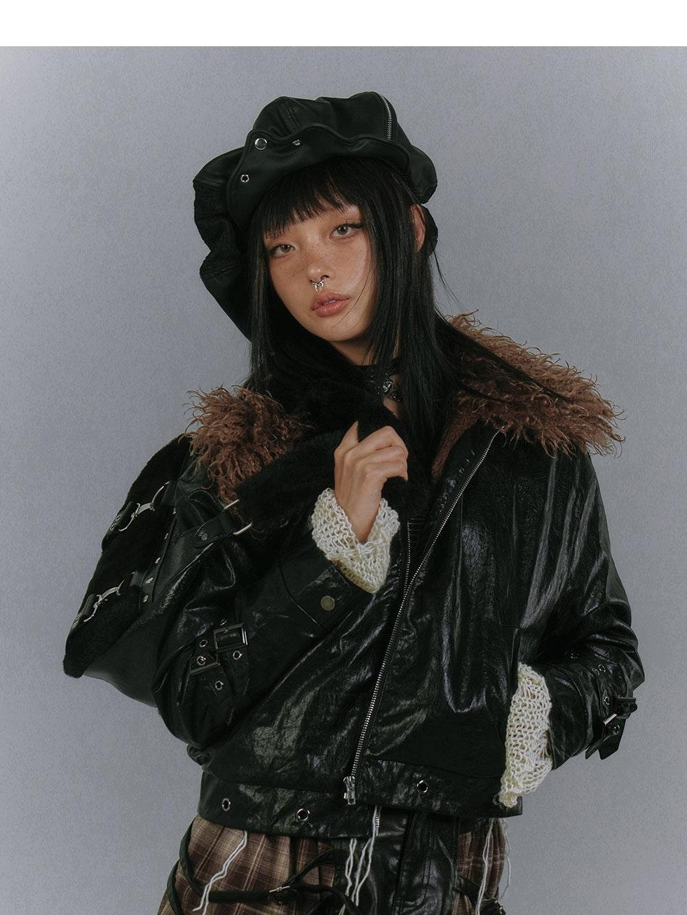 YUKAHOUSE Glossy Black Detachable Fur Collar Padded Women's Faux Leather Cropped Jackets
