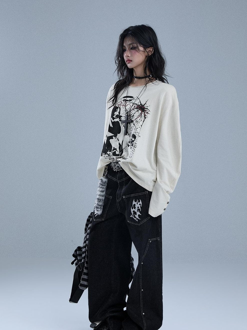 YUKAHOUSE Graffiti Skull Print Loose Fit 100% Cotton Women's Long Sleeve T-shirts