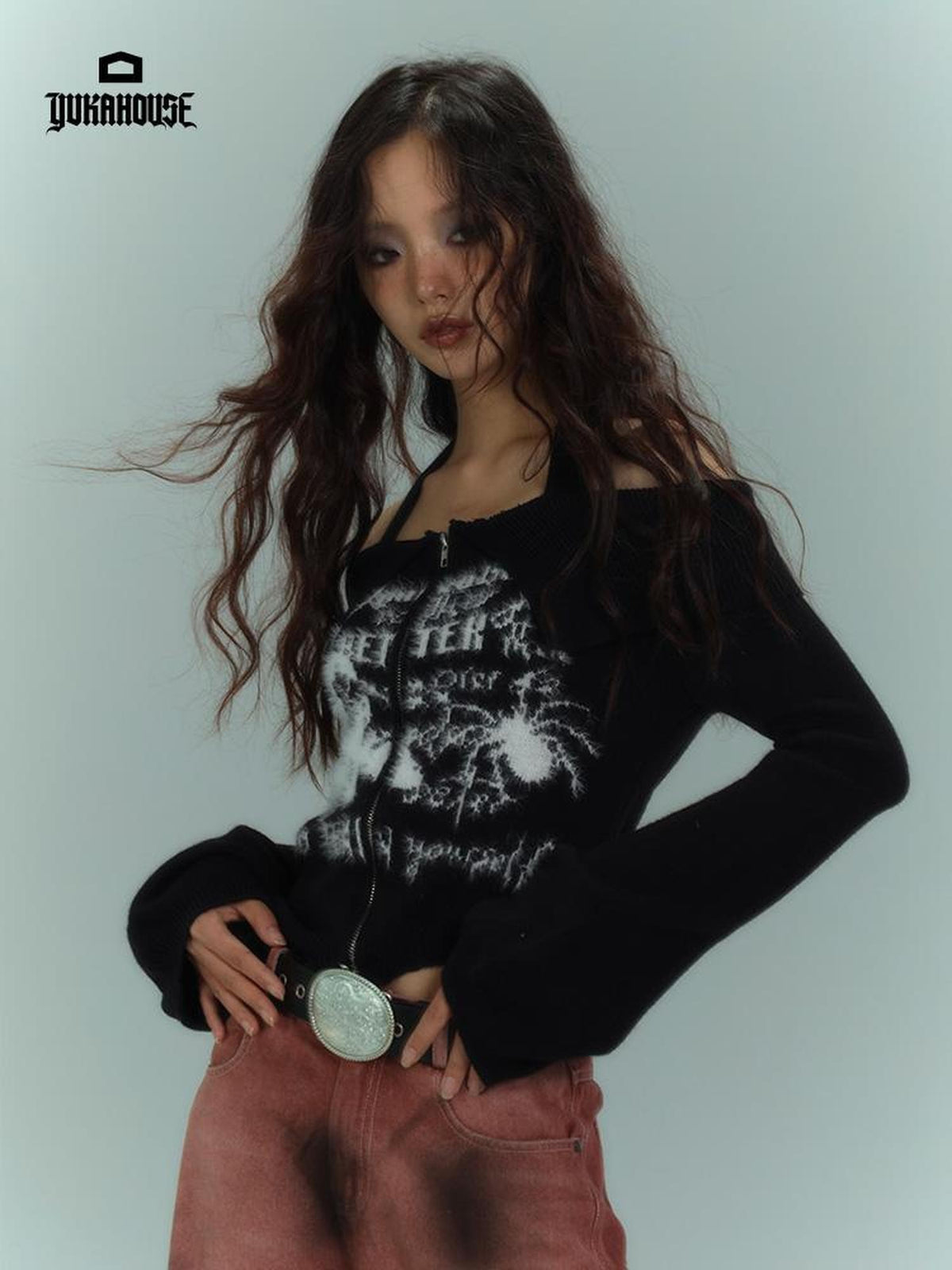 YUKAHOUSE Off Shoulder Graffiti Slim Fit Knit Women's Long Sleeve T-shirts
