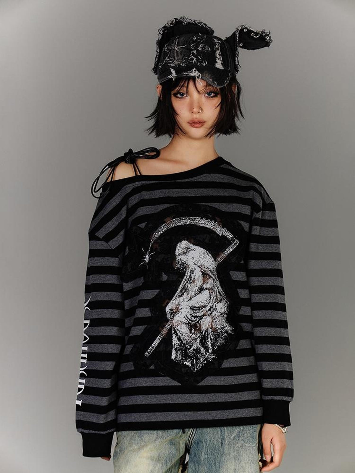 YUKAHOUSE Striped Cold Shoulder Drawstring Cotton Women's Long Sleeve T-shirts