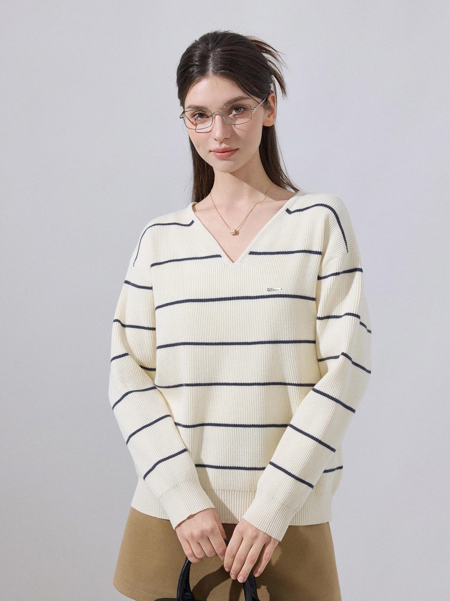 ikyou Soft Relaxed Striped V-neck Casual Women Viscose Blend Long Sleeve Sweaters
