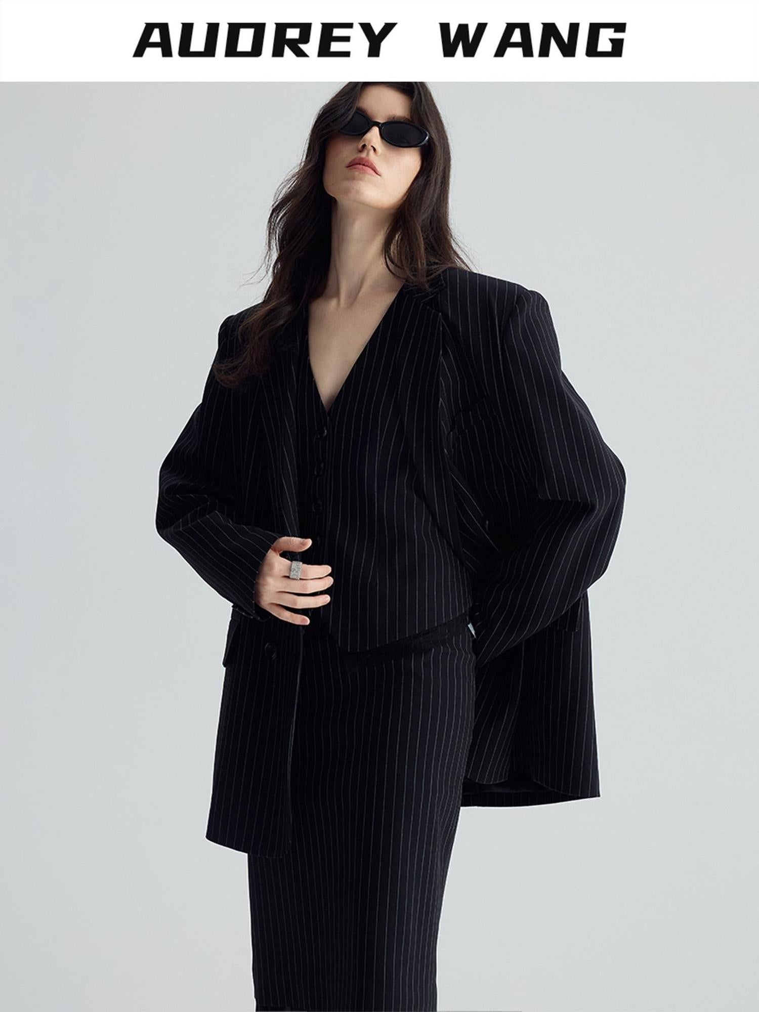 audreyyang Original Design Relaxed Fit Double Breasted Women Black Polyester Blazers