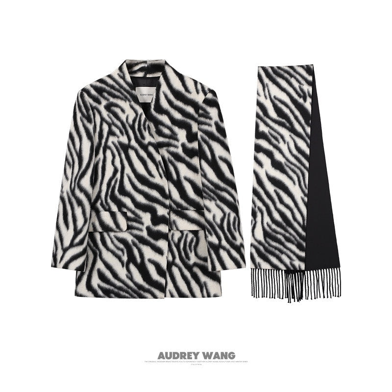 audreyyang_Wool_Blend_Fringe_Relaxed_Double_Breasted_Women_Zebra_Print_Blazers_MISSTT