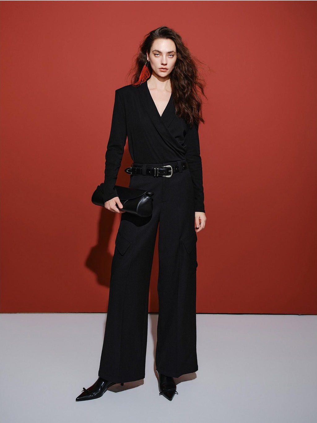 audreyyang Soft Lyocell Blend V-neck Long Sleeve Slim Fit Black Women Midi Dresses