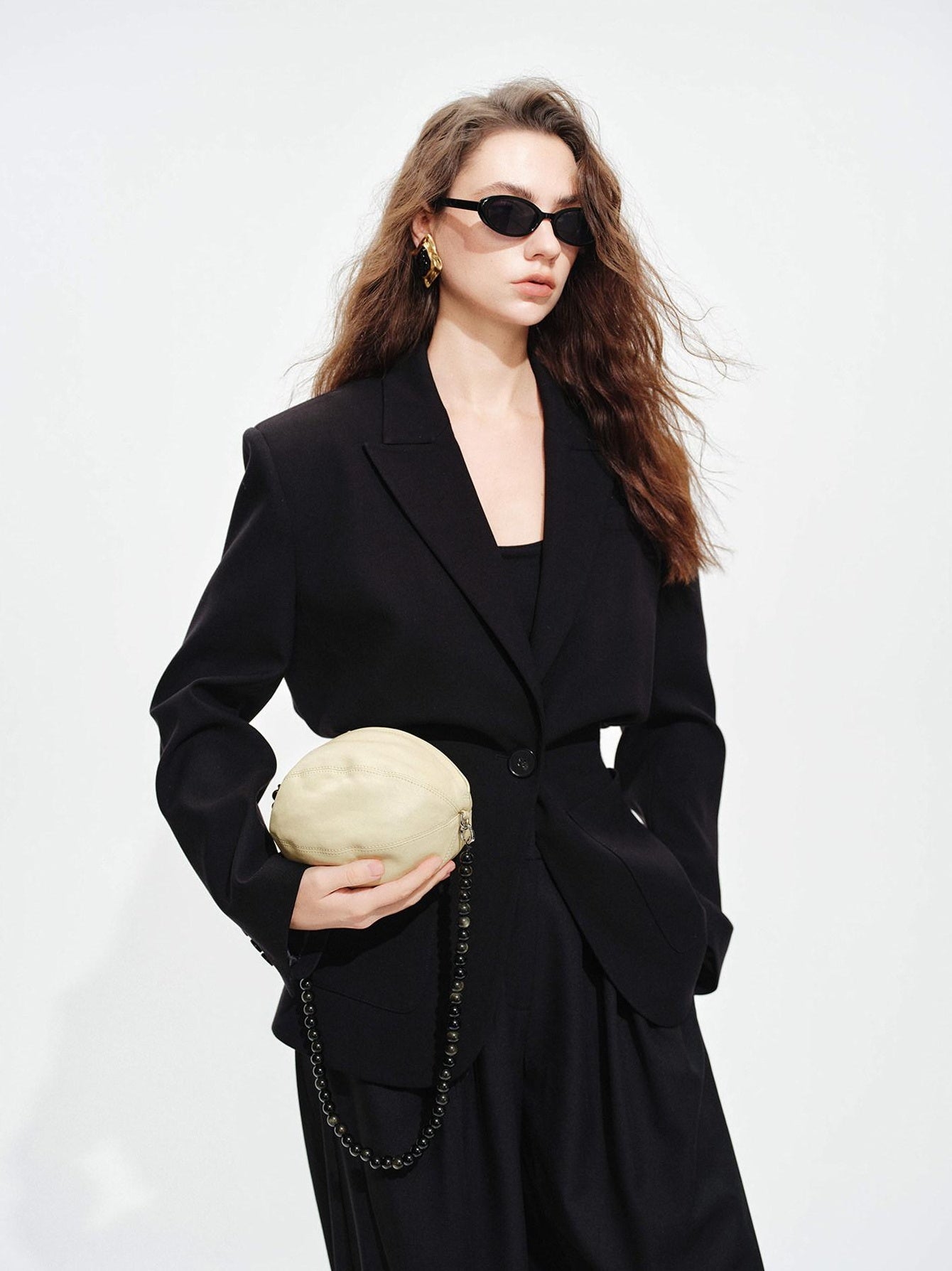 audreyyang Oversized Cinched Waist Short Notch Lapel One Button Black Polyester Blazers