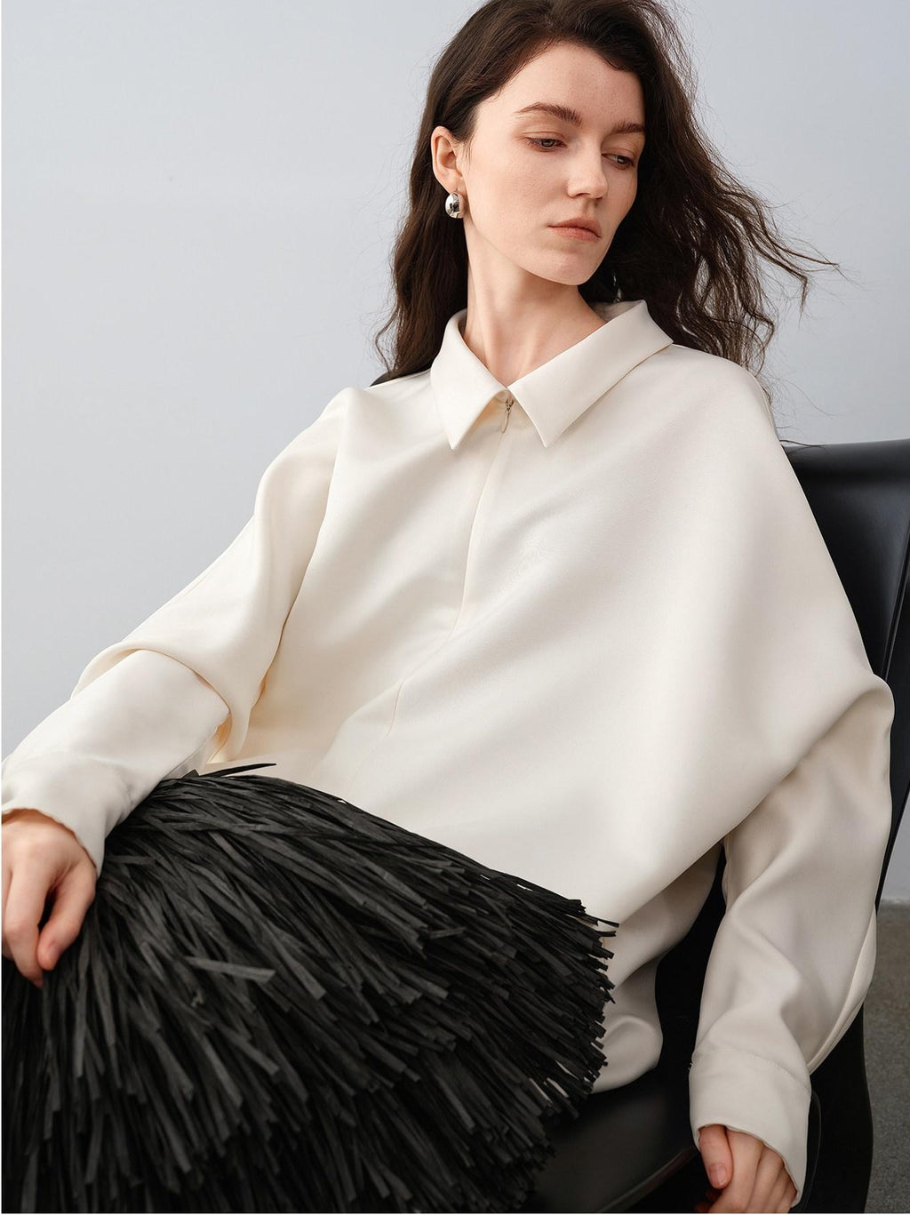 audreyyang Wrinkle Resistant Minimalist Loose Fit Turn Down Collar Women Polyester Shirts