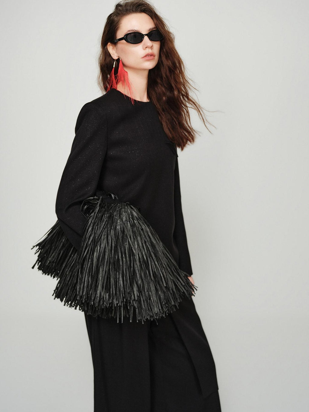 audreyyang Elegant Slim Waist Poly Blend Round Neck Midlength Pullover Black Long Coats