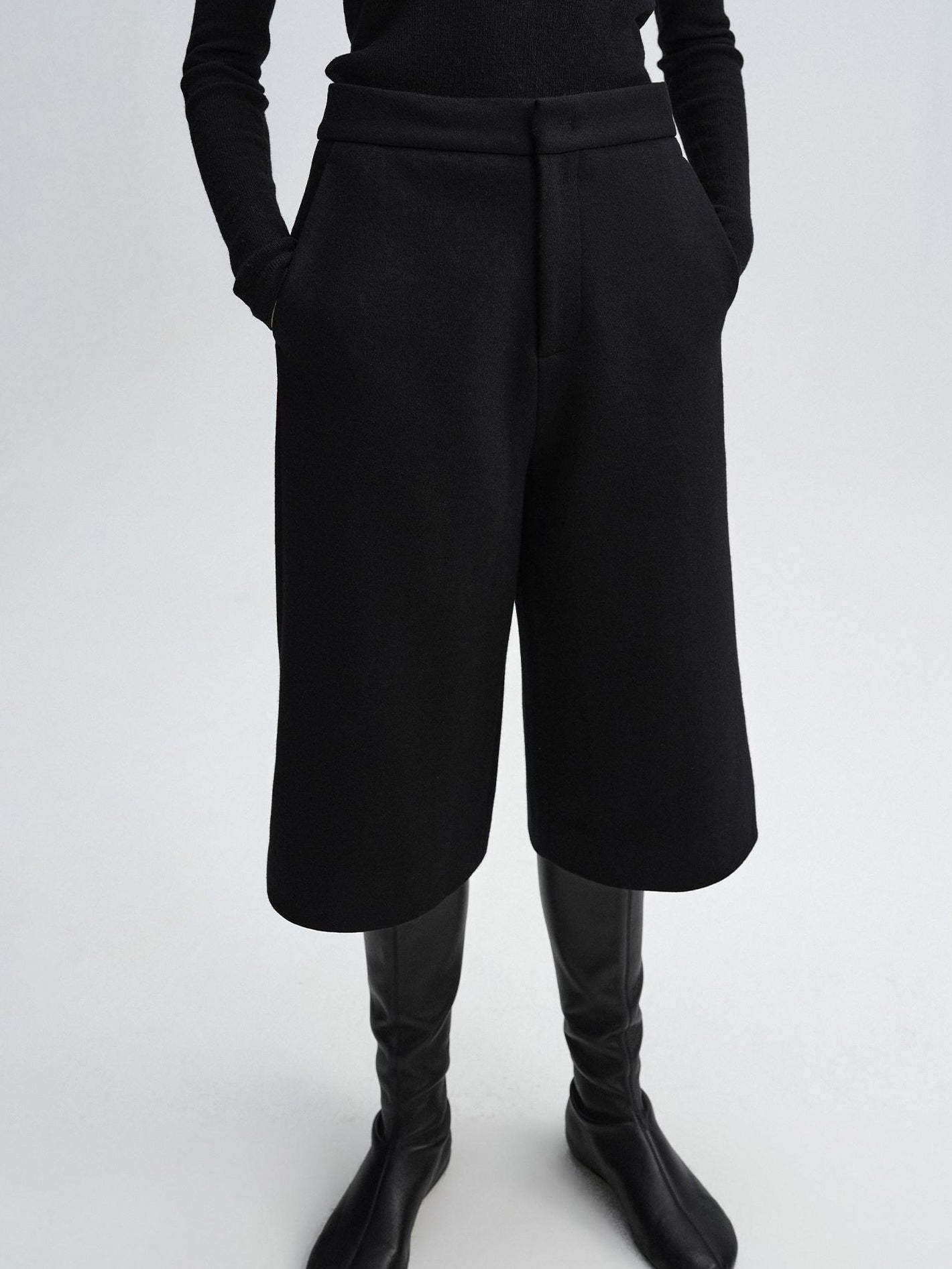audreyyang Wool Blend Minimal Wide Leg Natural Waist Women Office Mid-Length Shorts