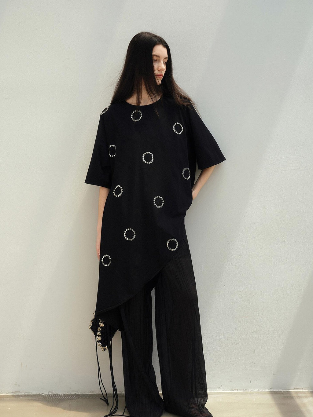 audreyyang Rhinestone Asymmetric Loose Commuter Cotton Black Women Short Sleeve T-Shirts