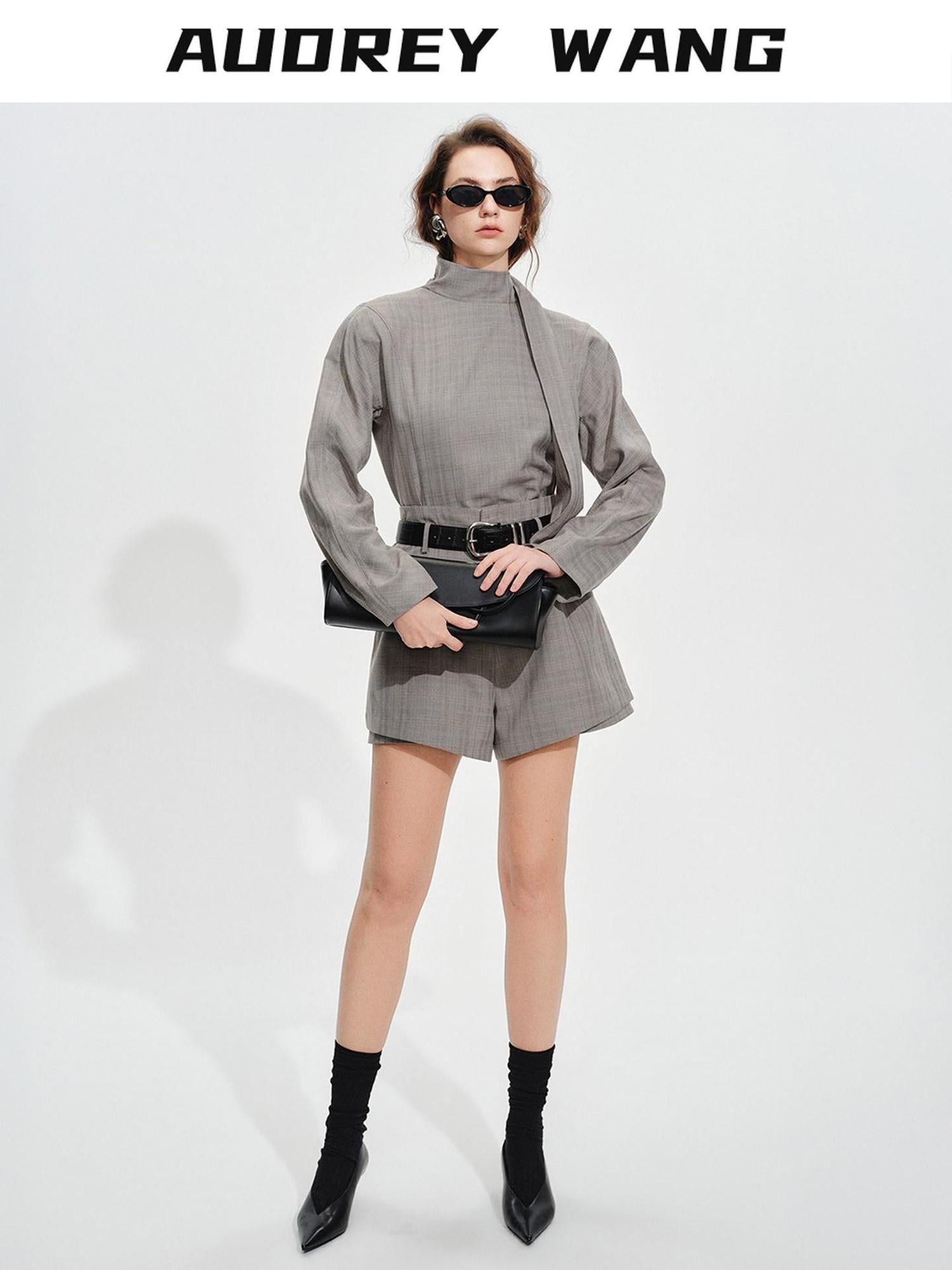 audreyyang Non Deforming Loose Plaid High Neck Long Sleeve Women Grey Top & Shorts Sets