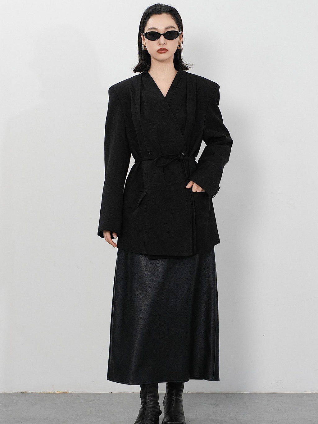 audreyyang Pleated Structured Loose Fit Double Breasted Mid Length Women Office Blazers