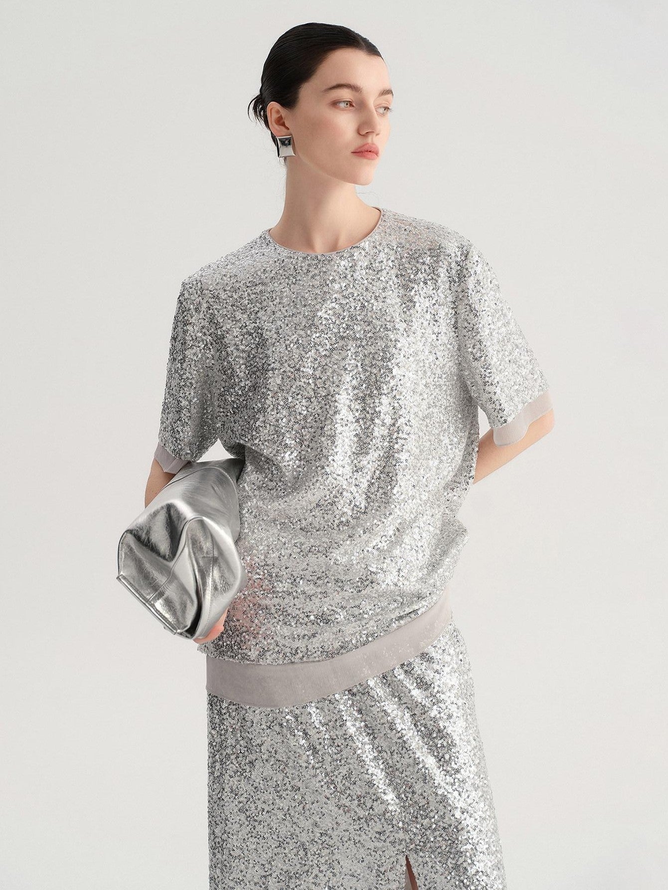 audreyyang Sparkling Sequin Casual Loose Fit Women Crew Neck Top & Skirt Sets