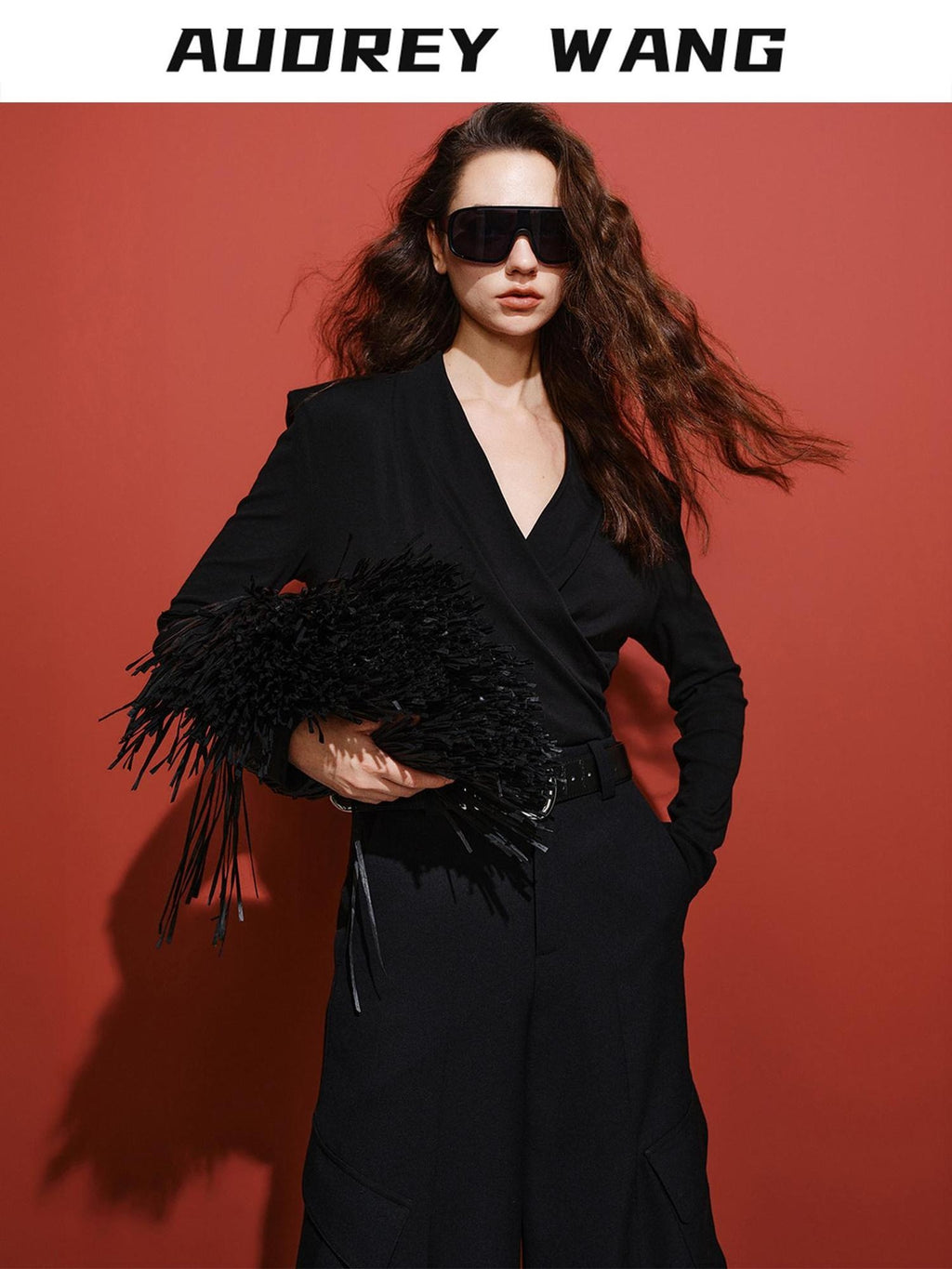 audreyyang Soft Lyocell Blend V-neck Long Sleeve Slim Fit Black Women Midi Dresses