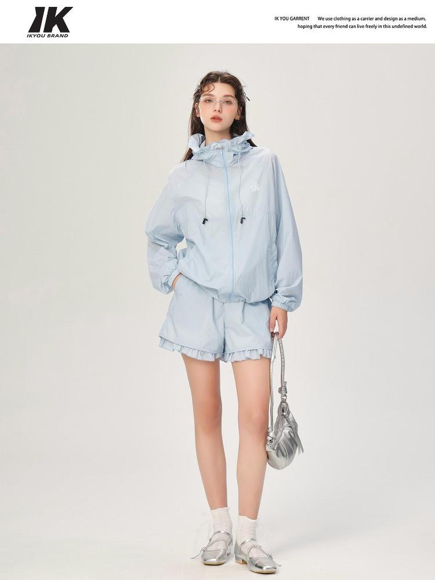 ikyou Upf50+ Breathable Nylon Ruffle Zip Commuter Relaxed Fit Women Top & Shorts Sets