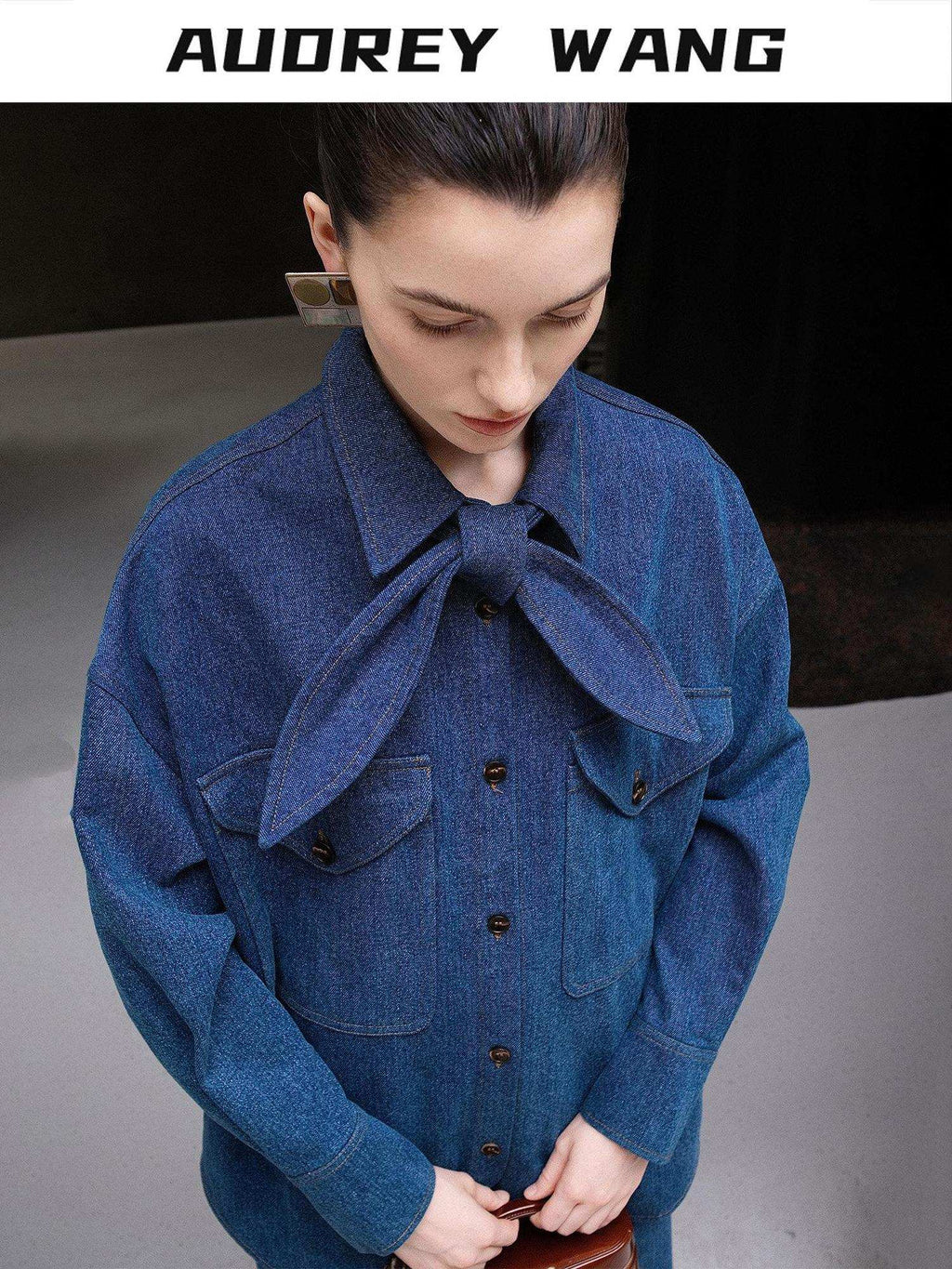 audreyyang Vintage Bow Loose Fit Cotton Lapel Patch Pocket Casual Women Denim Jackets