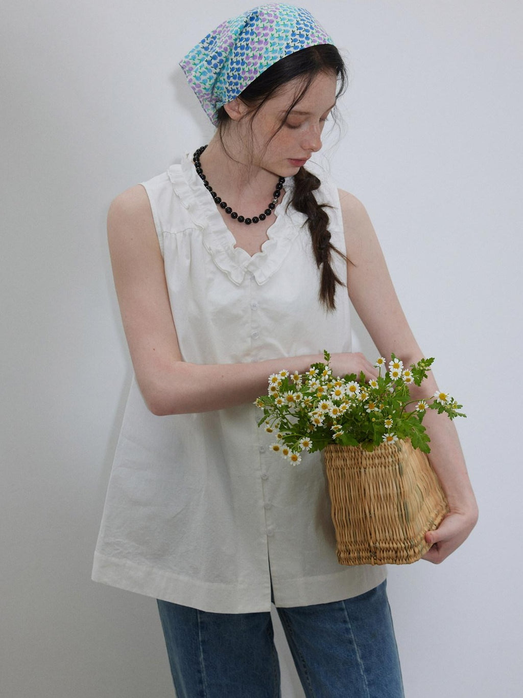 Lofi choose Chic Lace Collar Sleeveless Loose Fit Office Workwear Women White Blouses