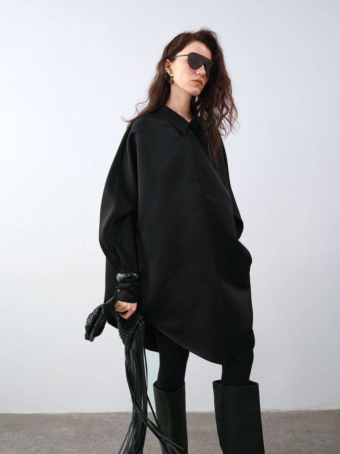 audreyyang Wrinkle Resistant Minimalist Loose Fit Turn Down Collar Women Polyester Shirts