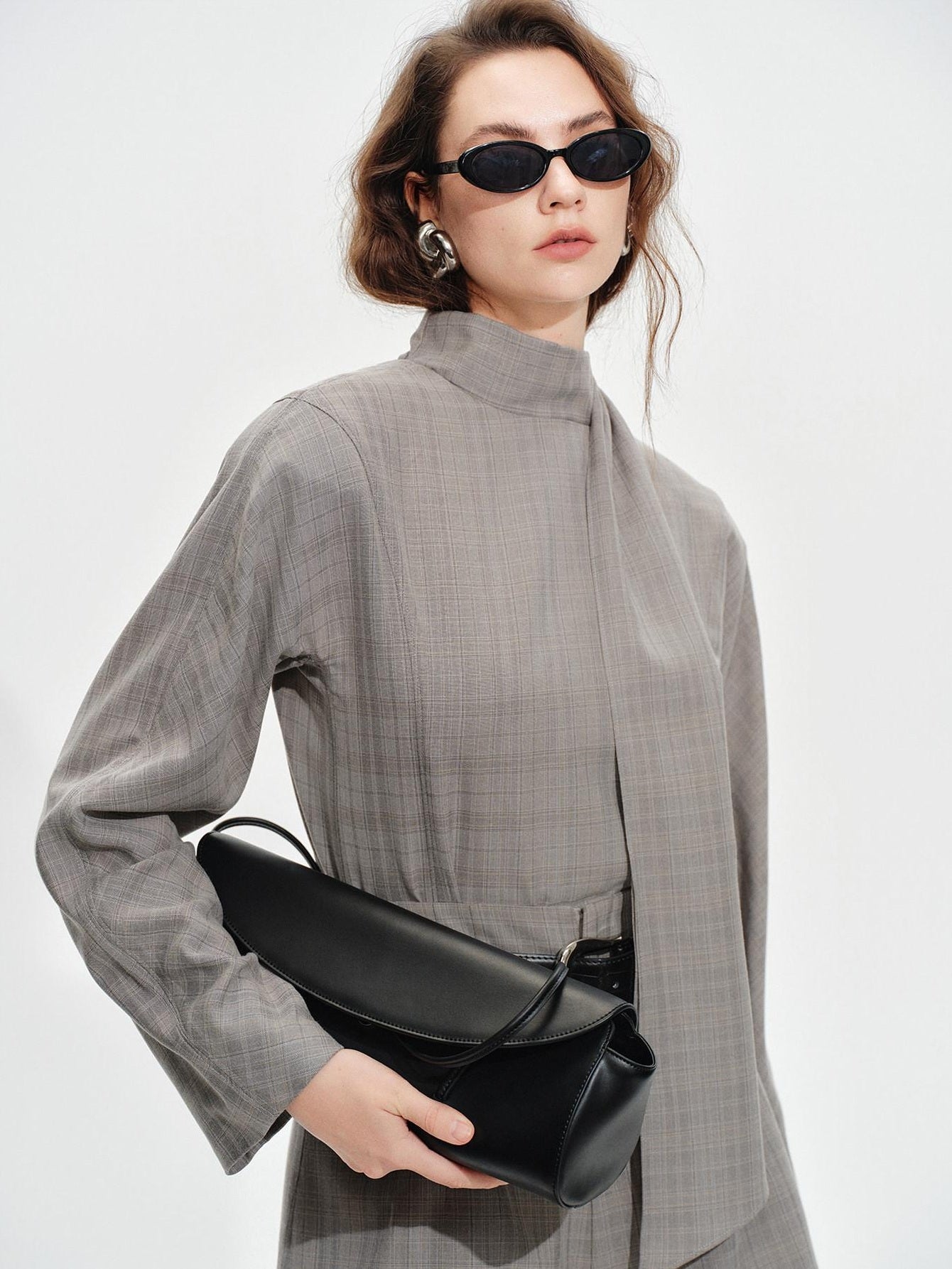 audreyyang Non Deforming Loose Plaid High Neck Long Sleeve Women Grey Top & Shorts Sets