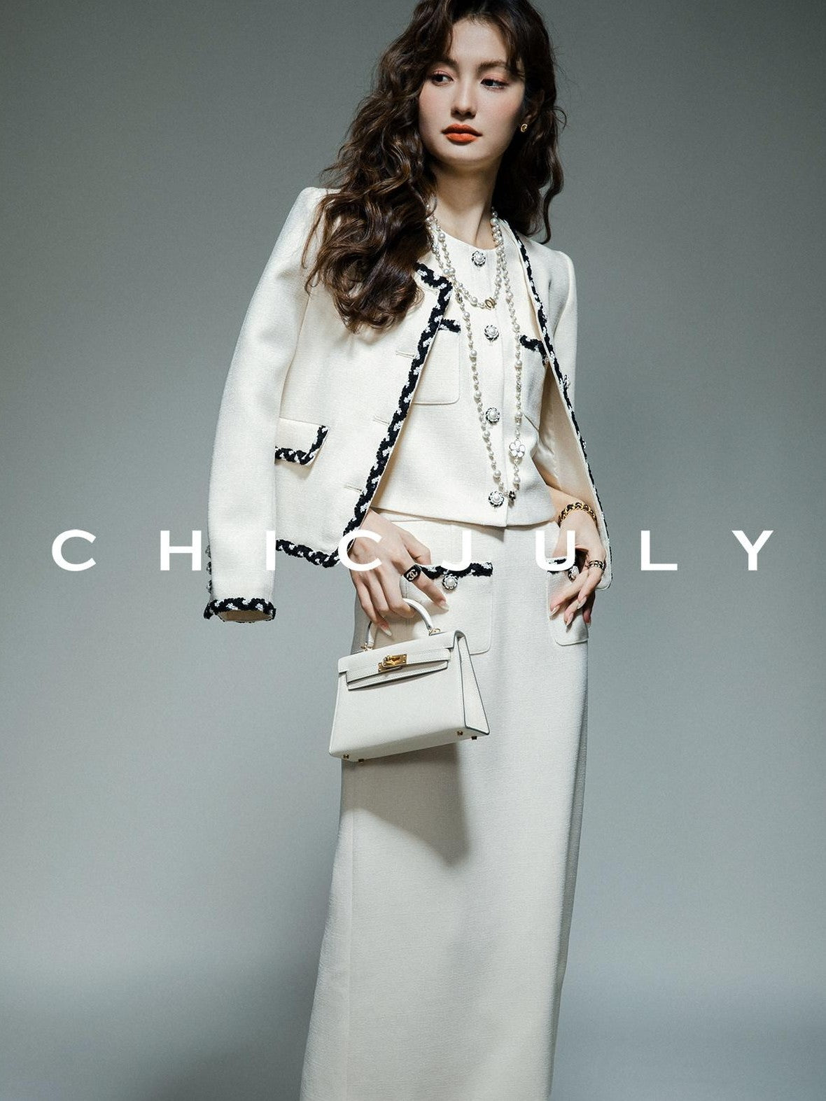 chicjuly Black White Sequin Chain Button Round Neck Women's Acetate Skirt Suits