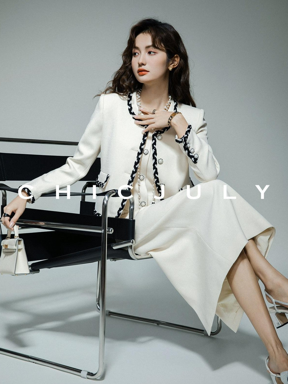 chicjuly Black White Sequin Chain Button Round Neck Women's Acetate Skirt Suits