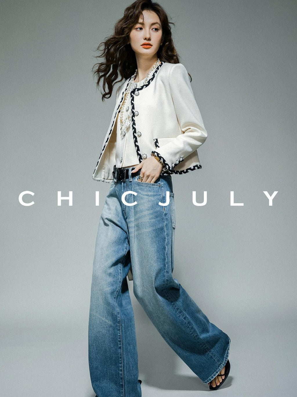 chicjuly Black White Sequin Chain Button Round Neck Women's Acetate Skirt Suits