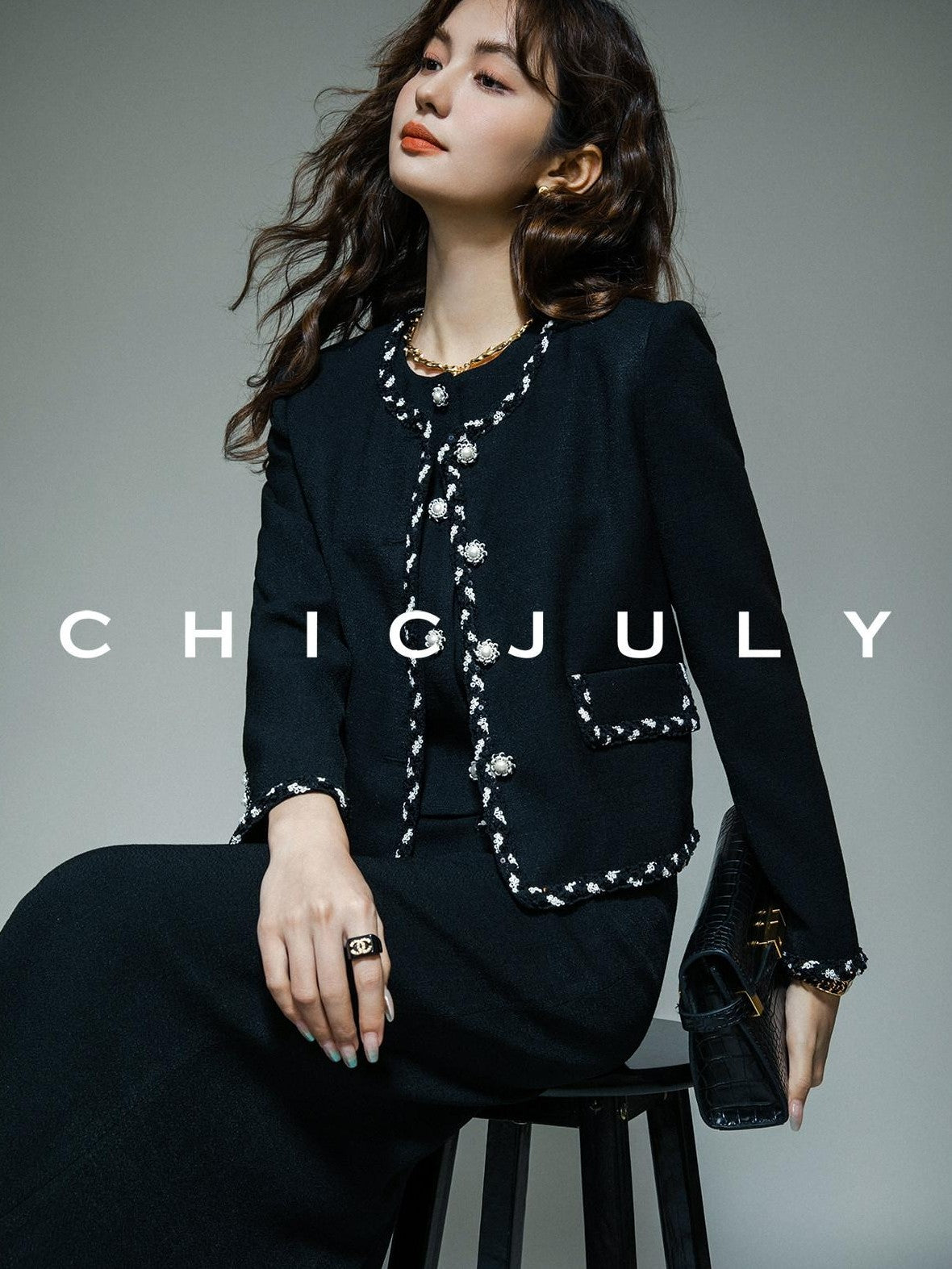 chicjuly Black White Sequin Chain Button Round Neck Women's Acetate Skirt Suits