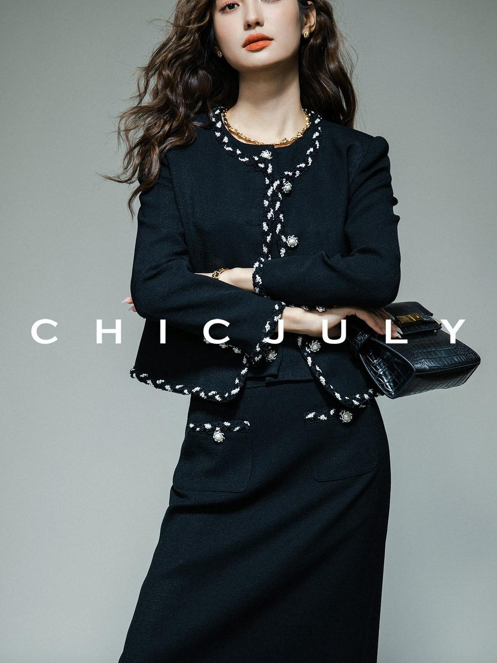 chicjuly Black White Sequin Chain Button Round Neck Women's Acetate Skirt Suits