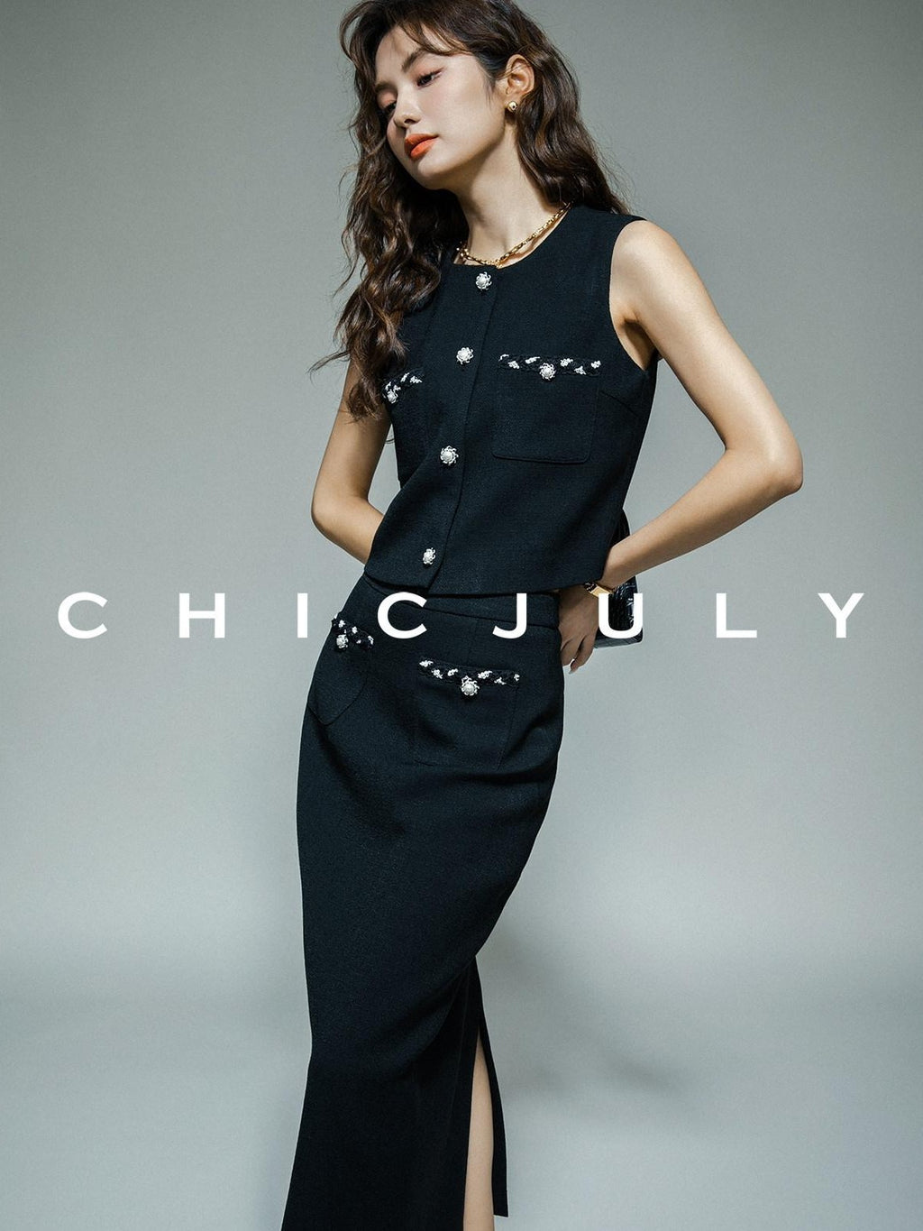 chicjuly Black White Sequin Chain Button Round Neck Women's Acetate Skirt Suits