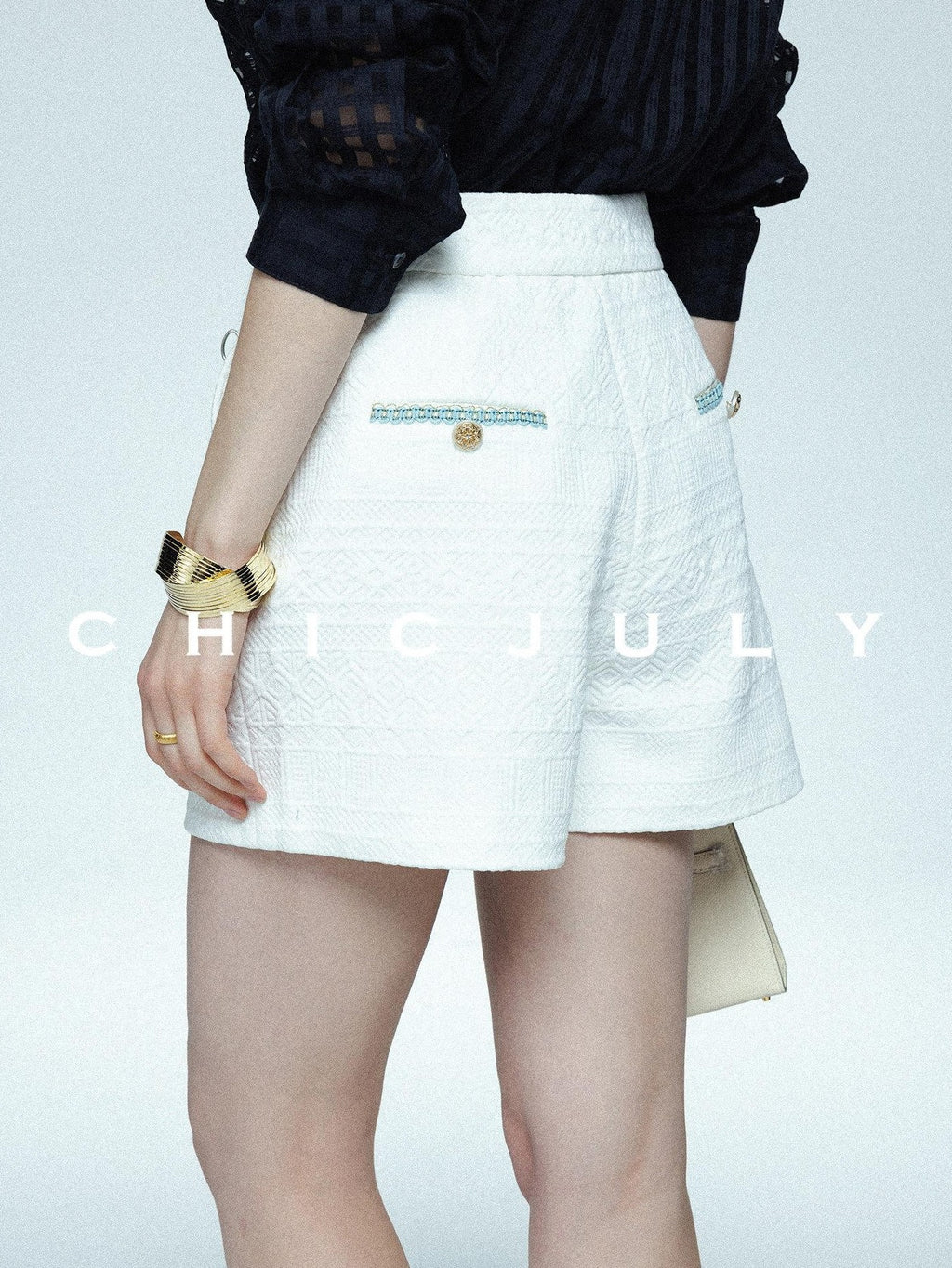 chicjuly Embossed Texture Contrast Trim A Line Women's Short Trousers