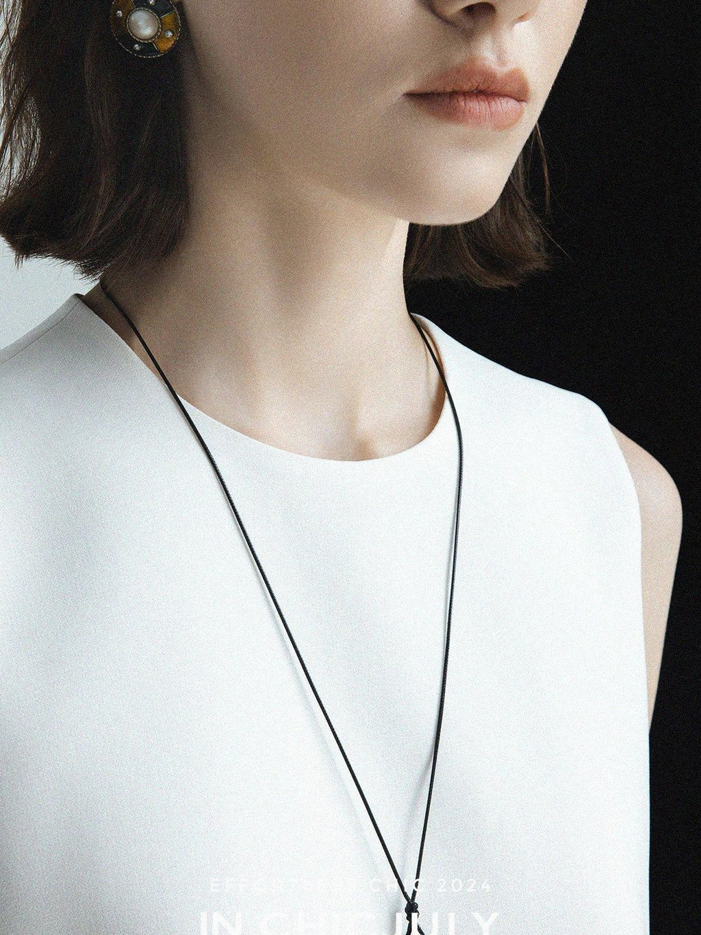 chicjuly Sleeveless Round Neck Loose Minimalist Women's Acetate Chiffon Blouses
