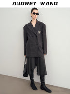 audreyyang Vintage Plaid Double Breasted Loose Fit Lapel Women Work Gray Blazers