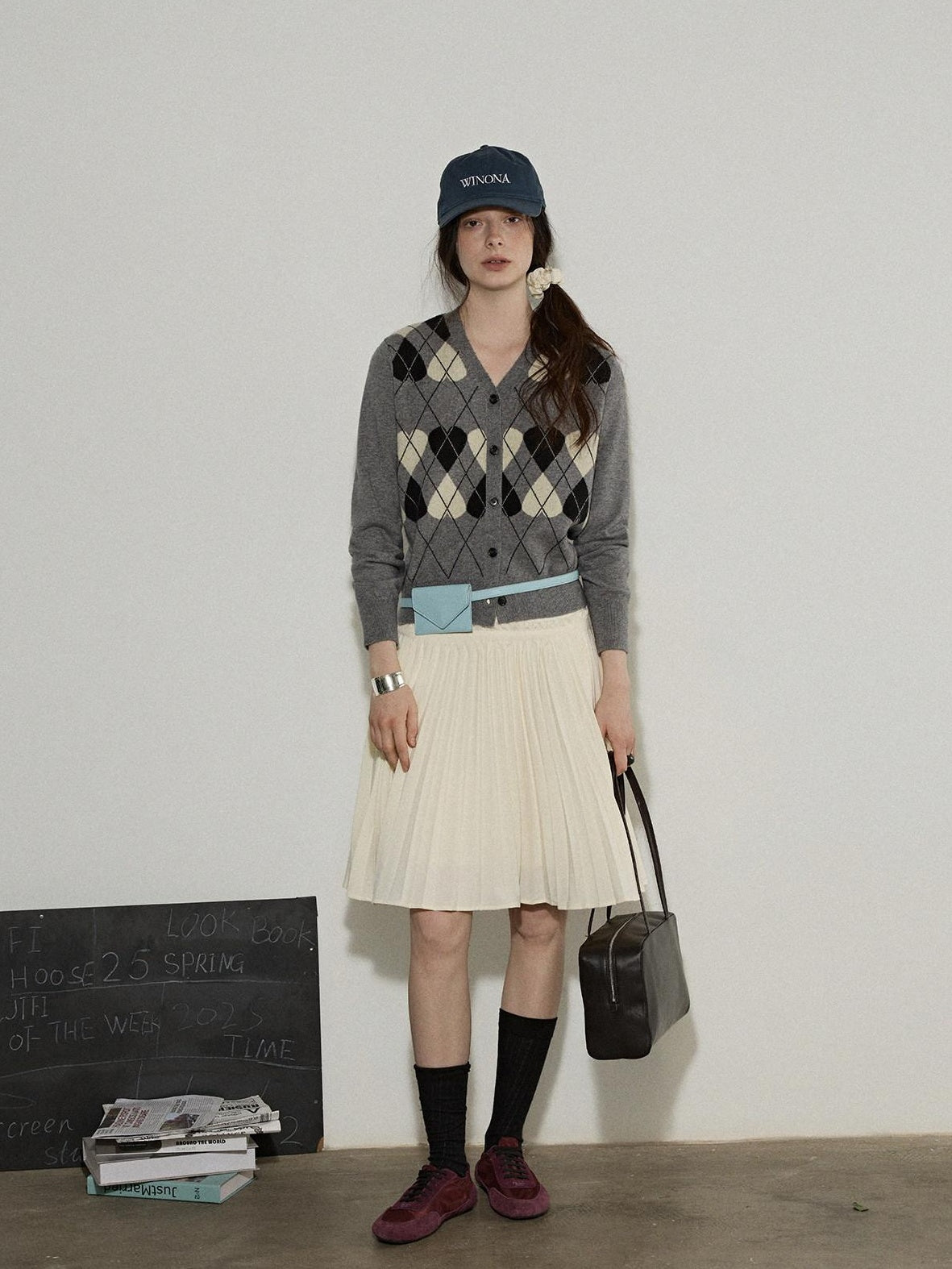 Lofi choose Acrylic Blend Colorblock Relaxed Fit Office Women Heart Buttoned Gray Cardigans