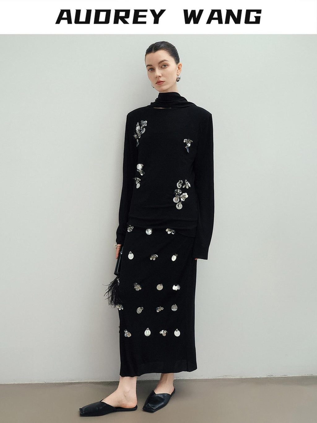 audreyyang Slim Minimal Office Crew Neck Long Sleeve Acetate Blend Black Cropped Jackets