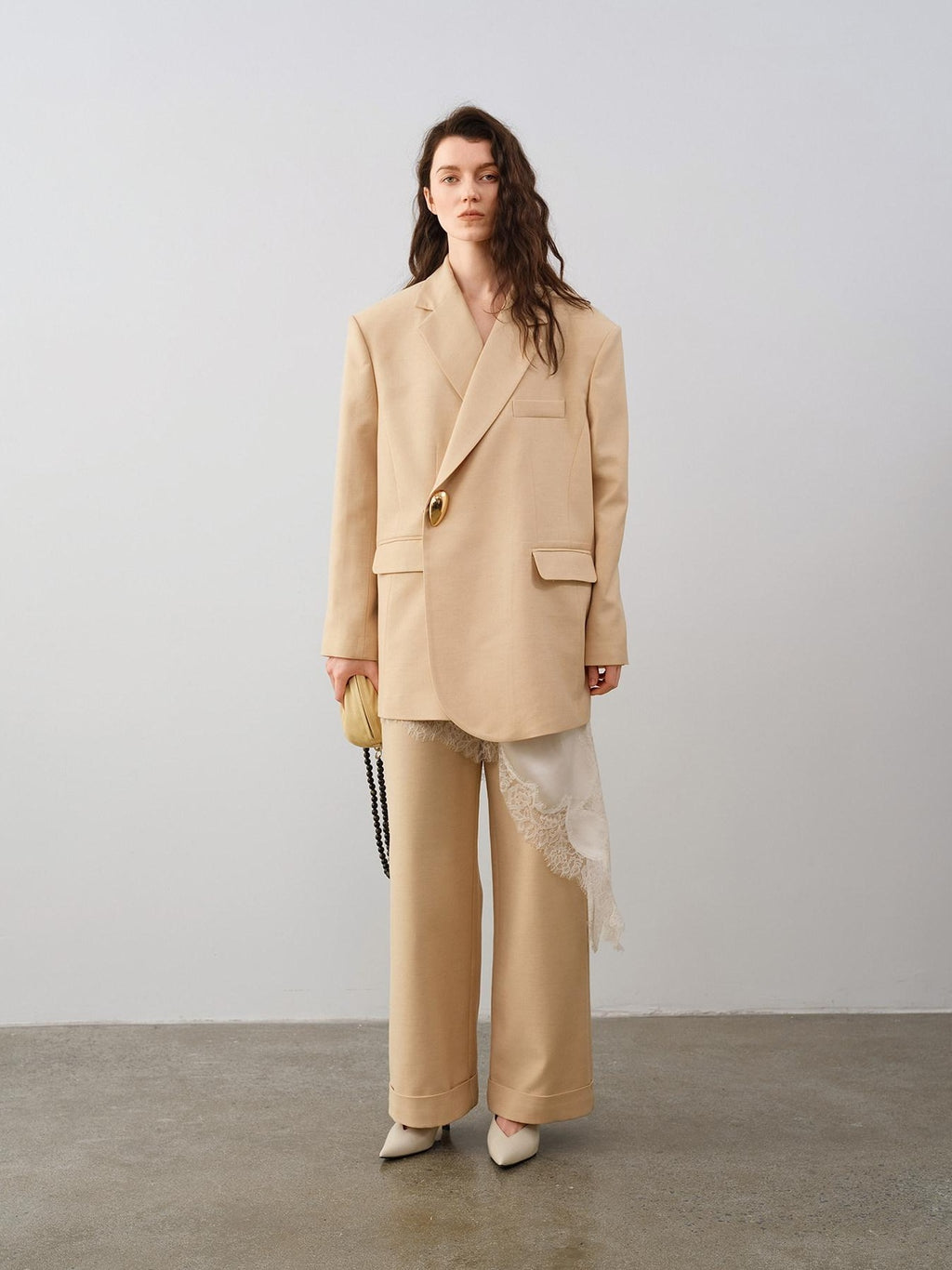 audreyyang Oversized Wool Single Button Notch Lapel Long Sleeve Women Cream Black Blazers