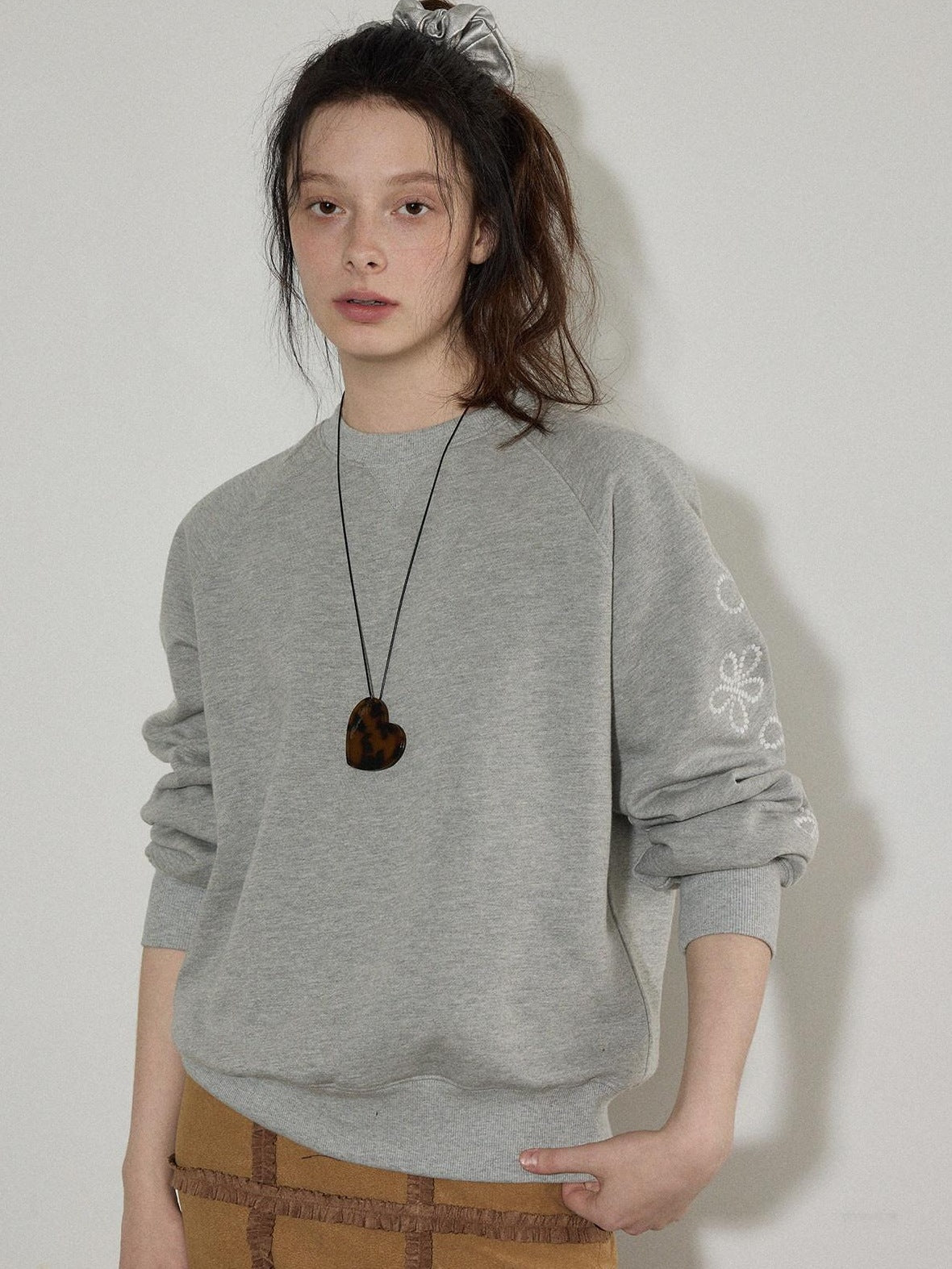 Lofi choose Floral Print Loose Fit Office Crewneck Women Blue Gray Long Sleeve Sweatshirt