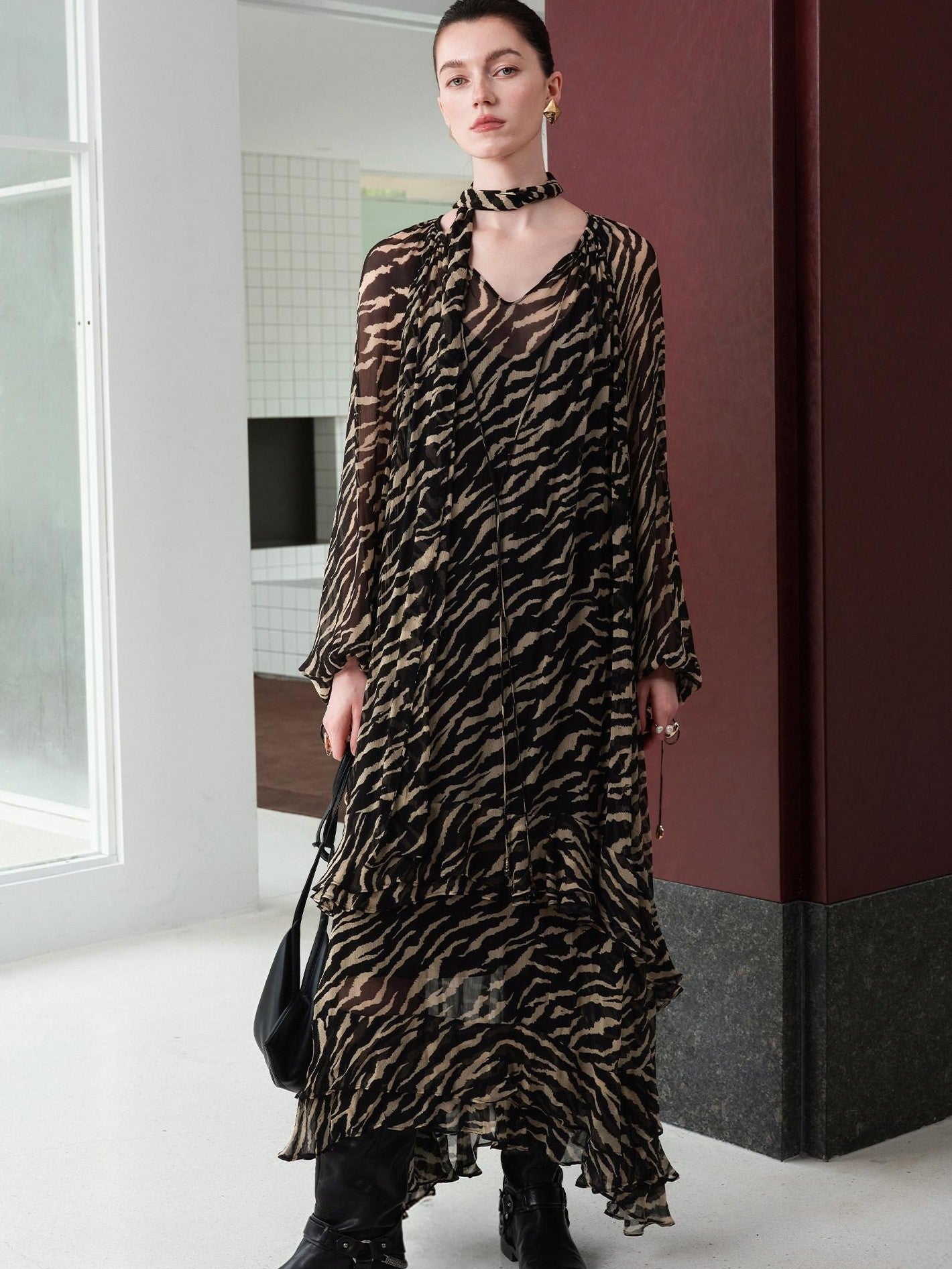 audreyyang Soft Viscose Ruffle Casual A Line Zebra V-neck Long Sleeve Maxi Dresses