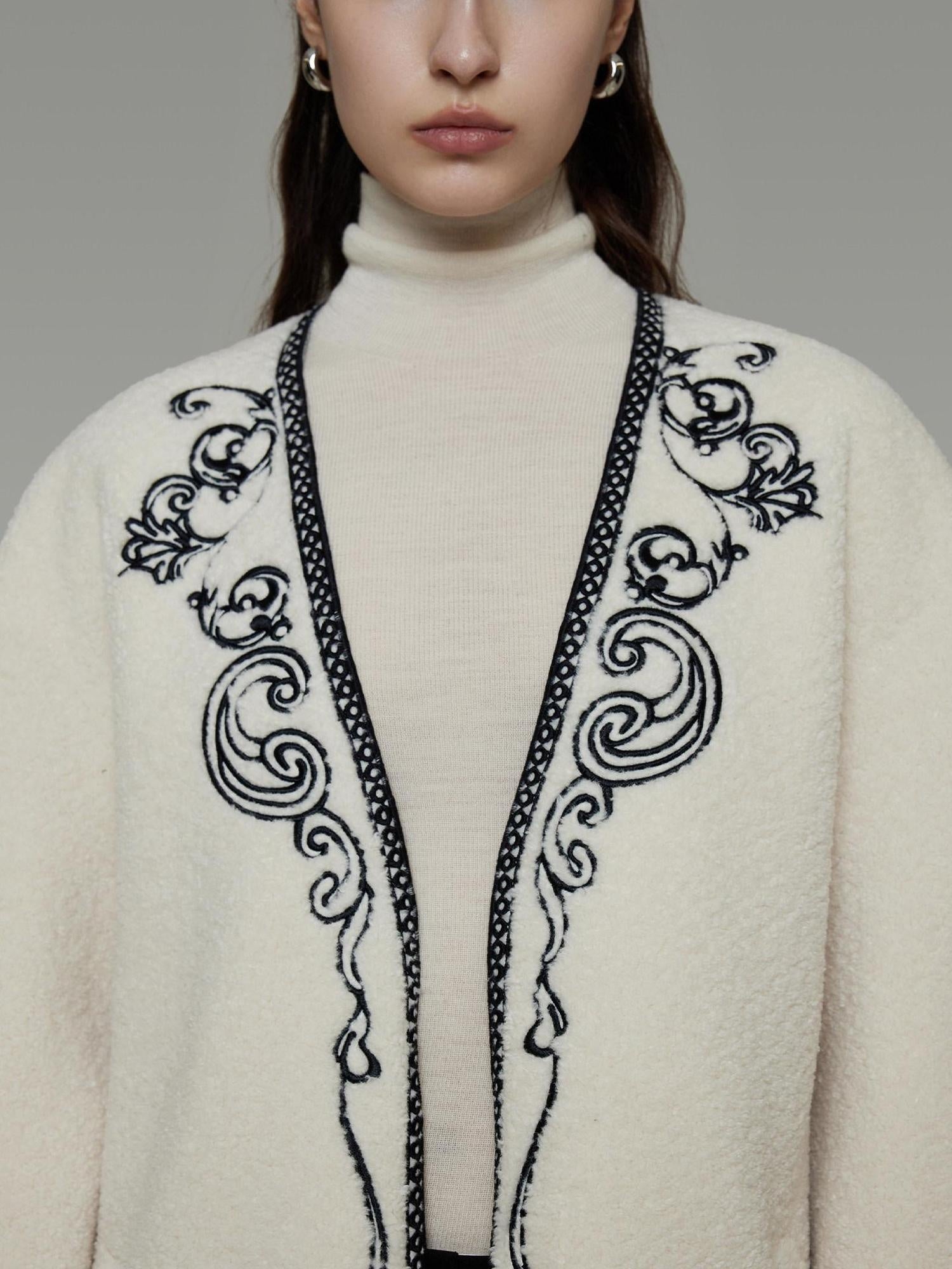 unspoken 3D Tailored Clean Minimalist Loose Fit Women Office White Polyester Short Coat