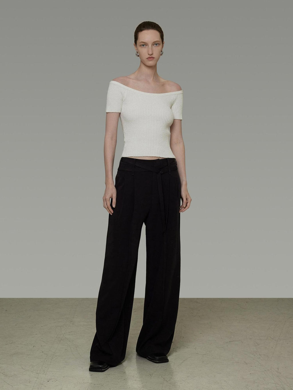 unspoken Minimalist Slim Fit Cotton Short Sleeve Women Off Shoulder Crop Tops