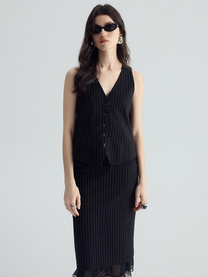 audreyyang Padded V-neck Striped Cropped Commuter Strap Women Black Single Button Vests