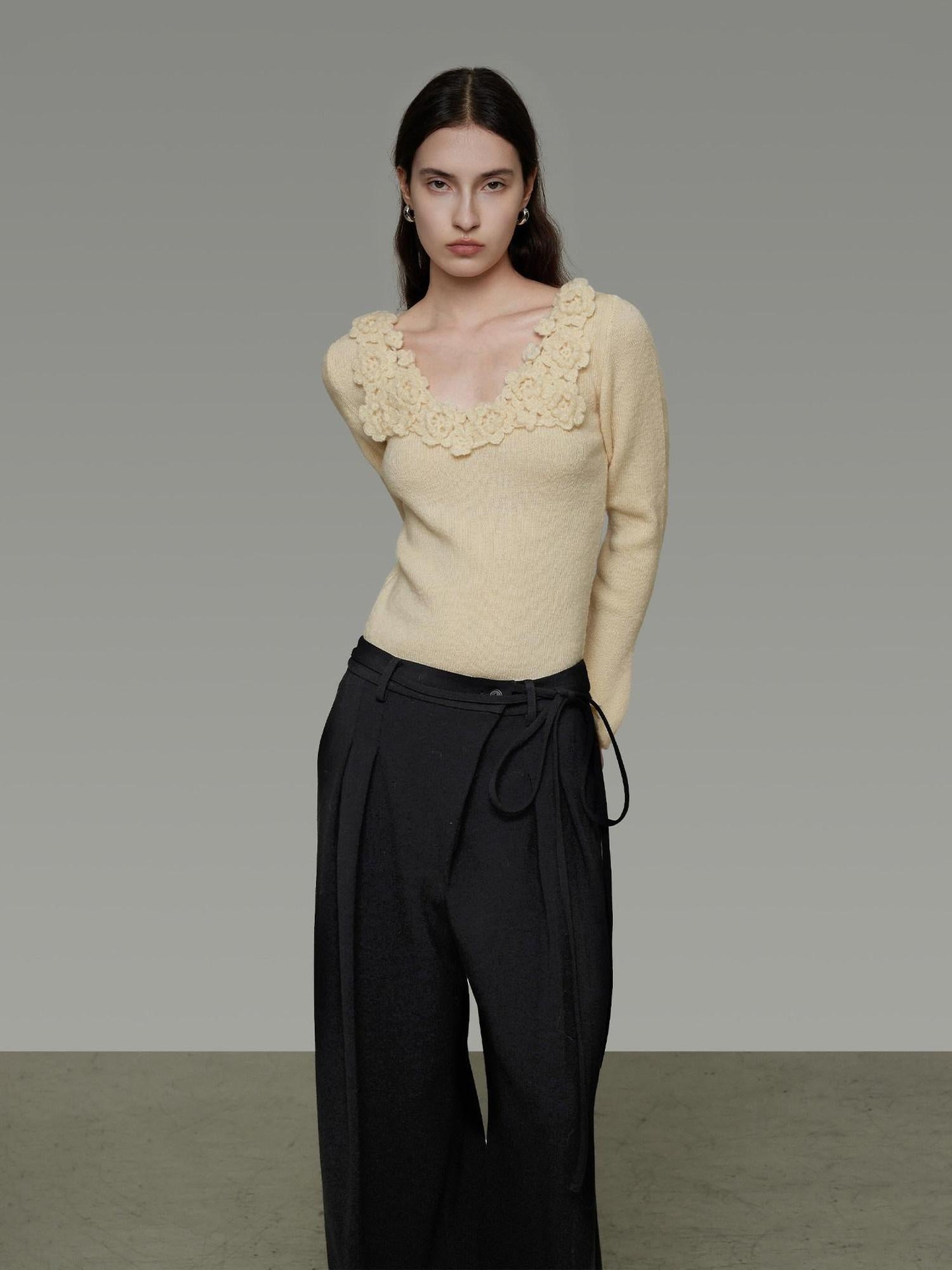 unspoken Soft Breathable V-neck Slim Fit Commuter Knitwear Bell Sleeves Women Sweaters