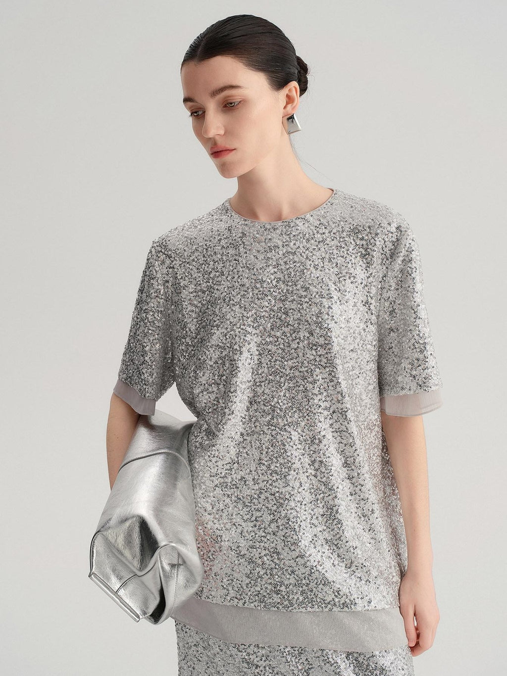 audreyyang Sparkling Sequin Casual Loose Fit Women Crew Neck Top & Skirt Sets