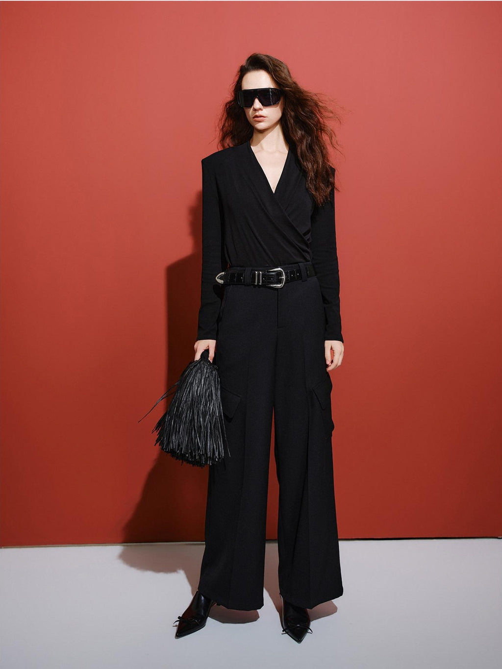 audreyyang Soft Lyocell Blend V-neck Long Sleeve Slim Fit Black Women Midi Dresses