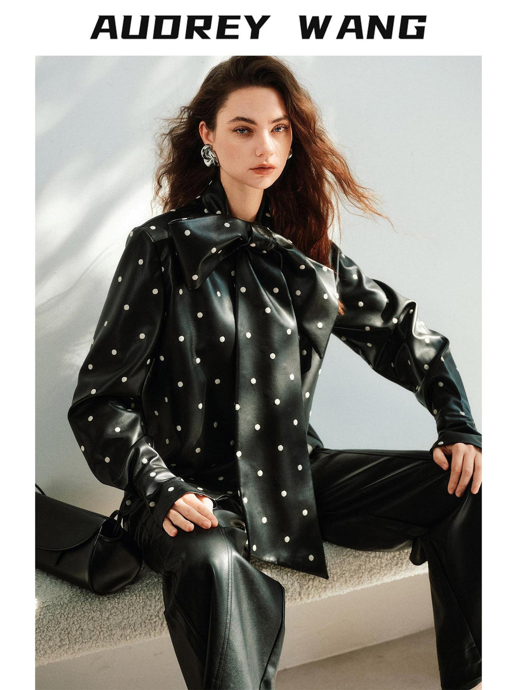 audreyyang Waterproof Pu Leather Vintage Loose Bow Tie Neck Polka Dot Blouses